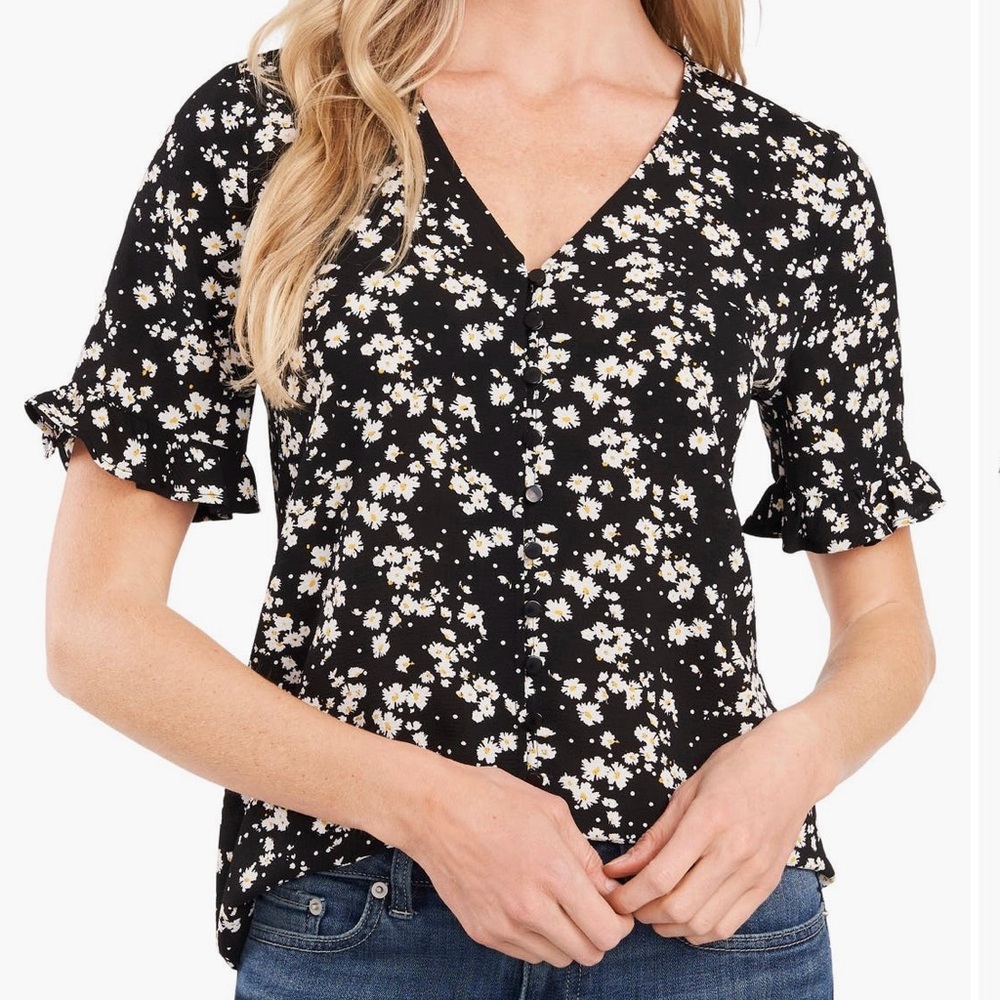 CeCe Black and White Flutter Sleeve Ruffled Blouse